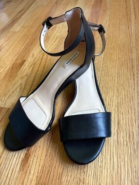 Alex Marie 9.5 Black Open-Toe Ankle-Strap Heels